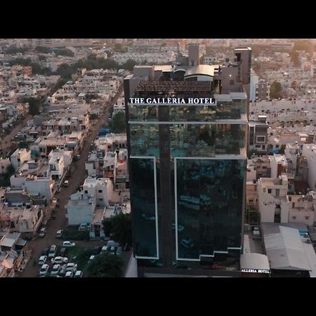 The Galleria Hotel Rajkot Esterno foto